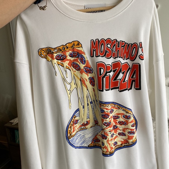 Large moschino sweater - Picture 2 of 2